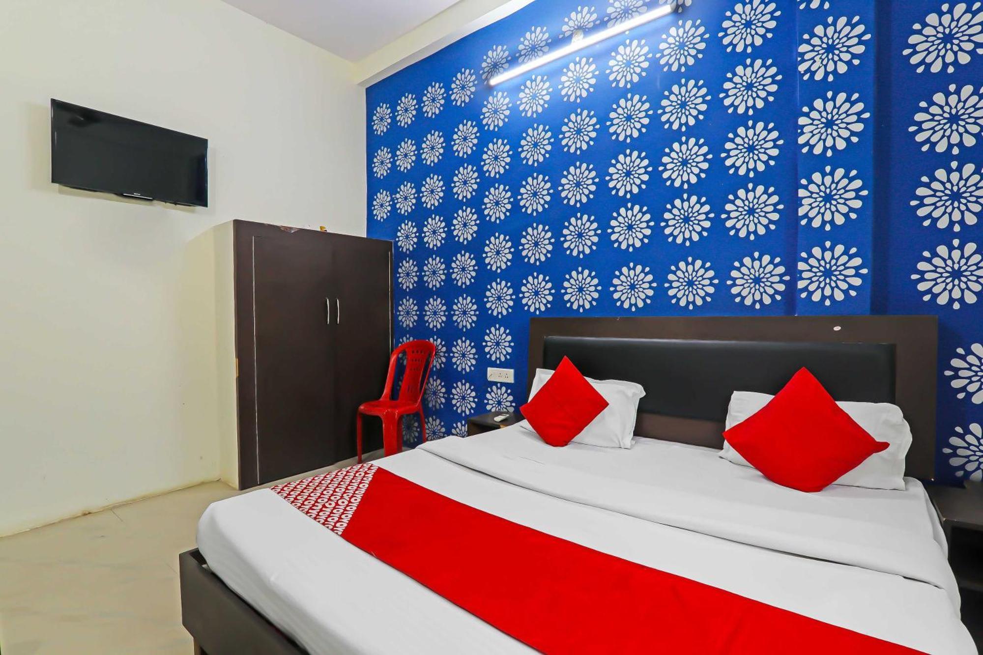 Super Hotel O Fort Inn Λάκναου Εξωτερικό φωτογραφία
