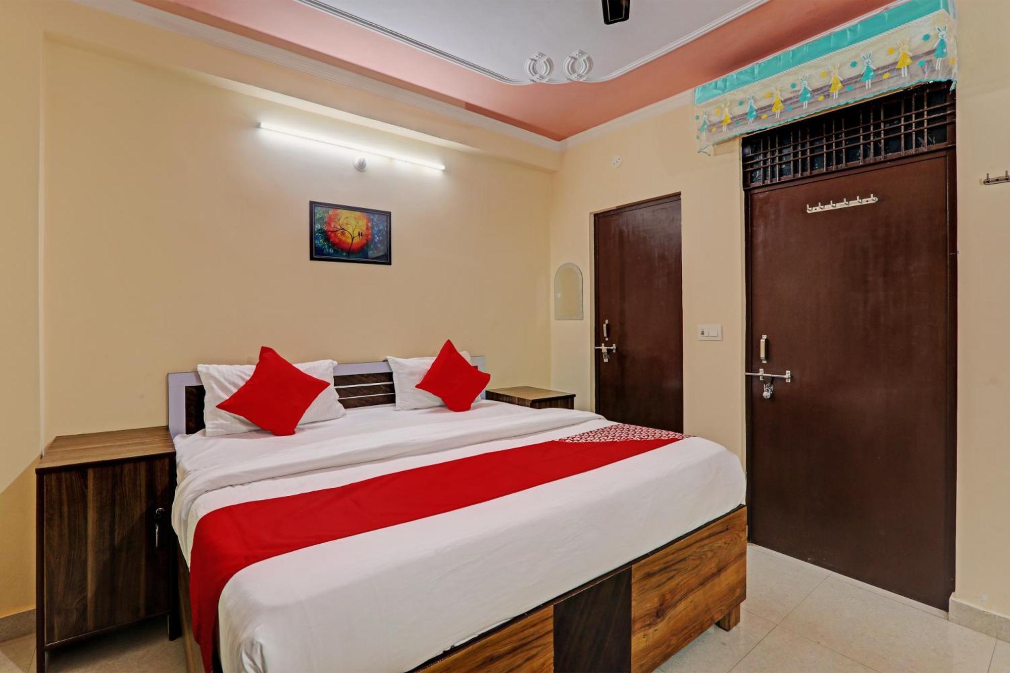 Super Hotel O Fort Inn Λάκναου Εξωτερικό φωτογραφία