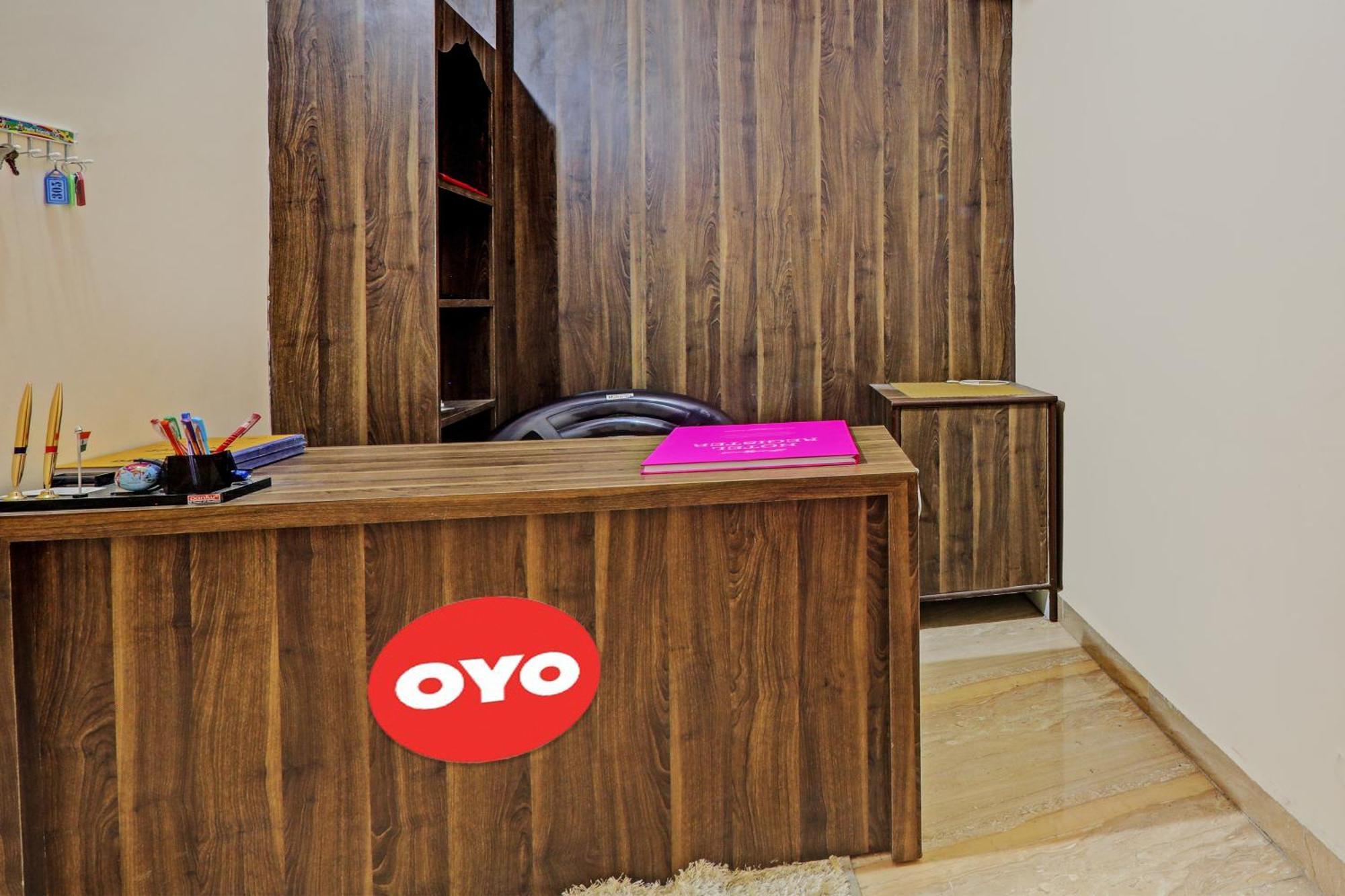 Super Hotel O Fort Inn Λάκναου Εξωτερικό φωτογραφία